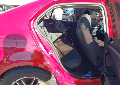 2009 Volkswagen Jetta S z USA, uszkodzony, nr VIN 3VWJM71K49M028697